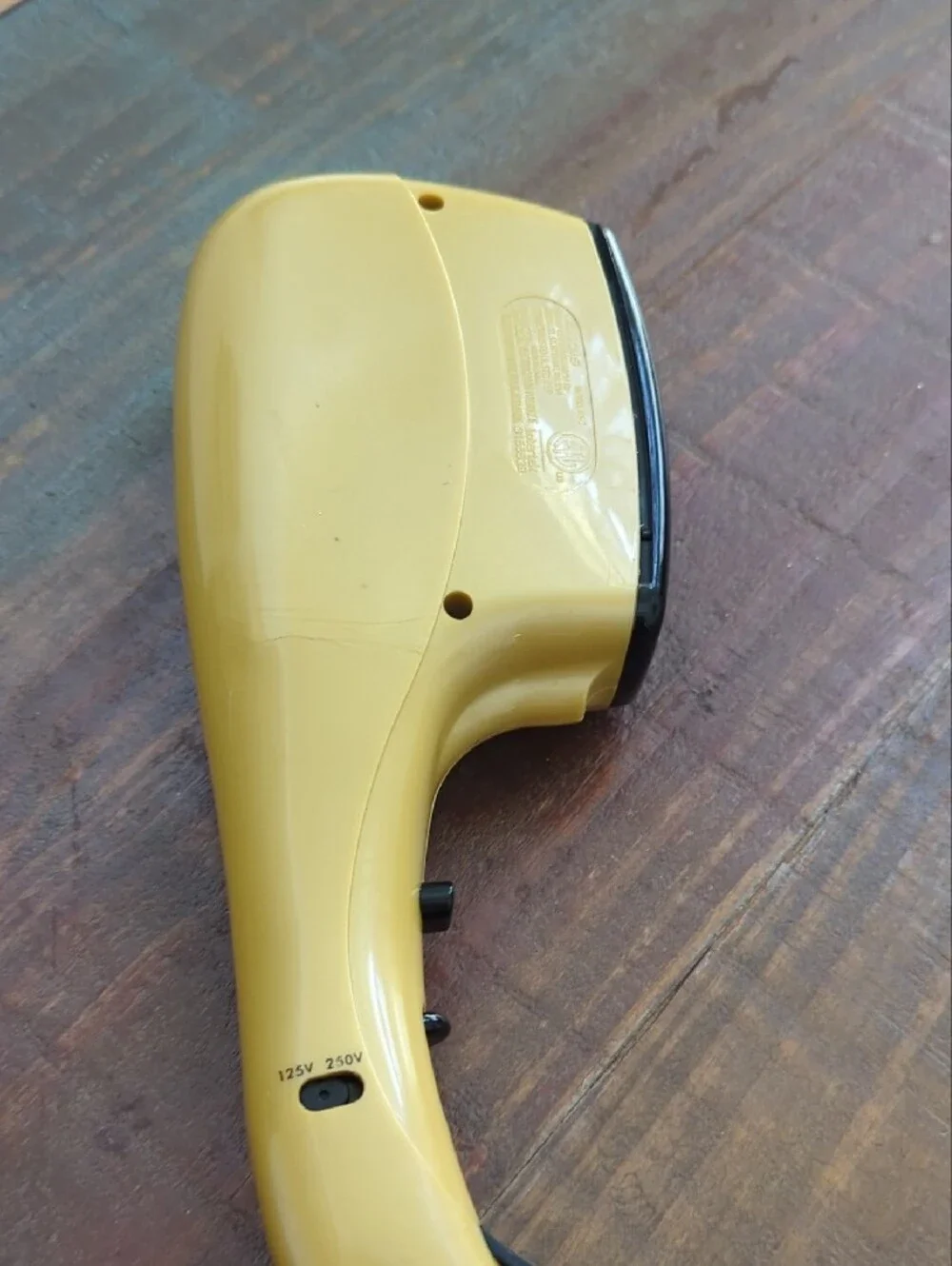 Andis Yellow Ionic Ceramic  Hair Dryer-1875 Watt Hand Held Styling Tool